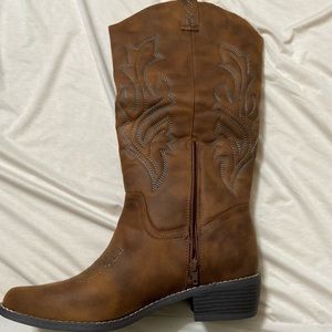 JustFab Cowgirl Boots 11